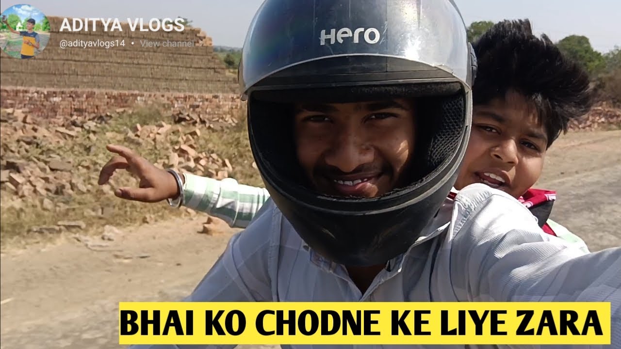 Chote bhai chhodane ke liye ja raha hun gaon ko 🤗😘@adityavlogs14 