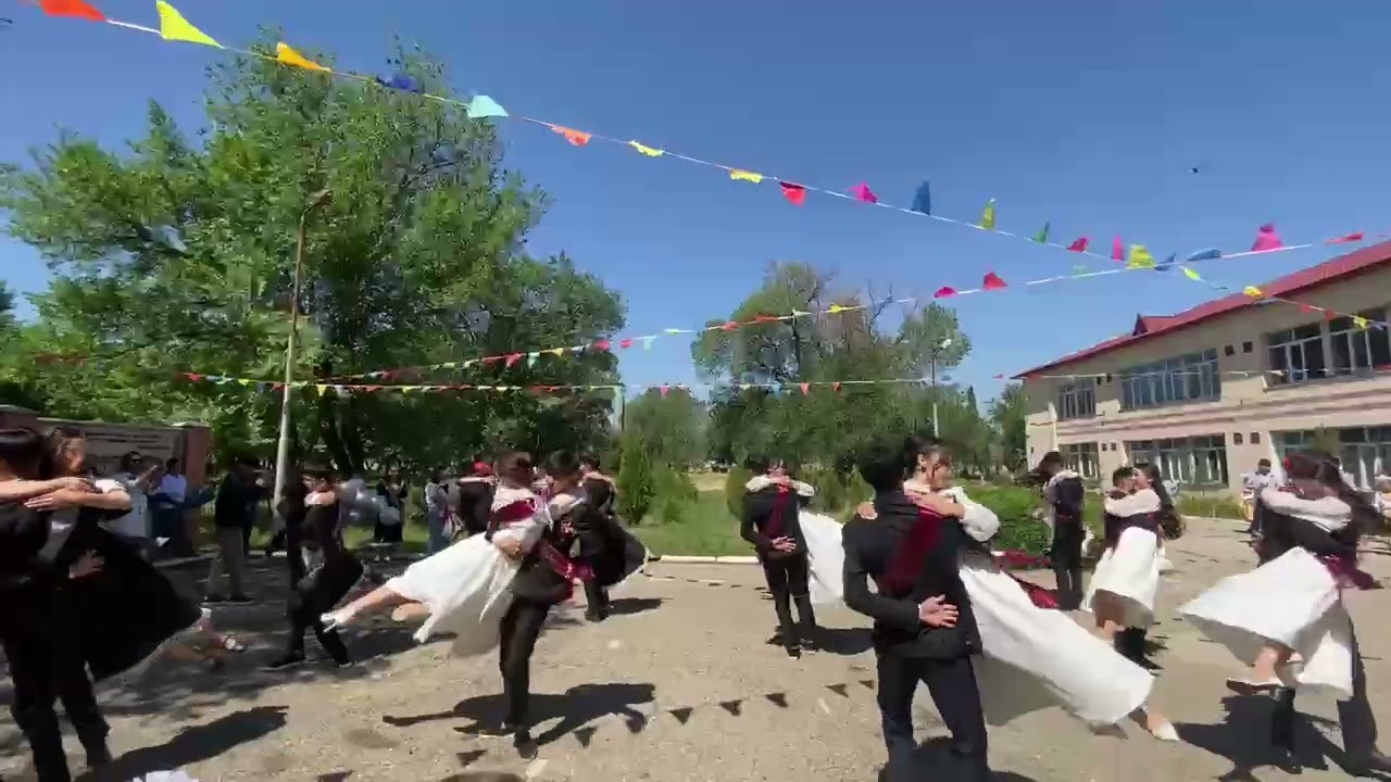 Біздің осы жылғы түлектер 25.05.2025 😍🔥🔥🔥 Как вам оцените? #2025 #graduates