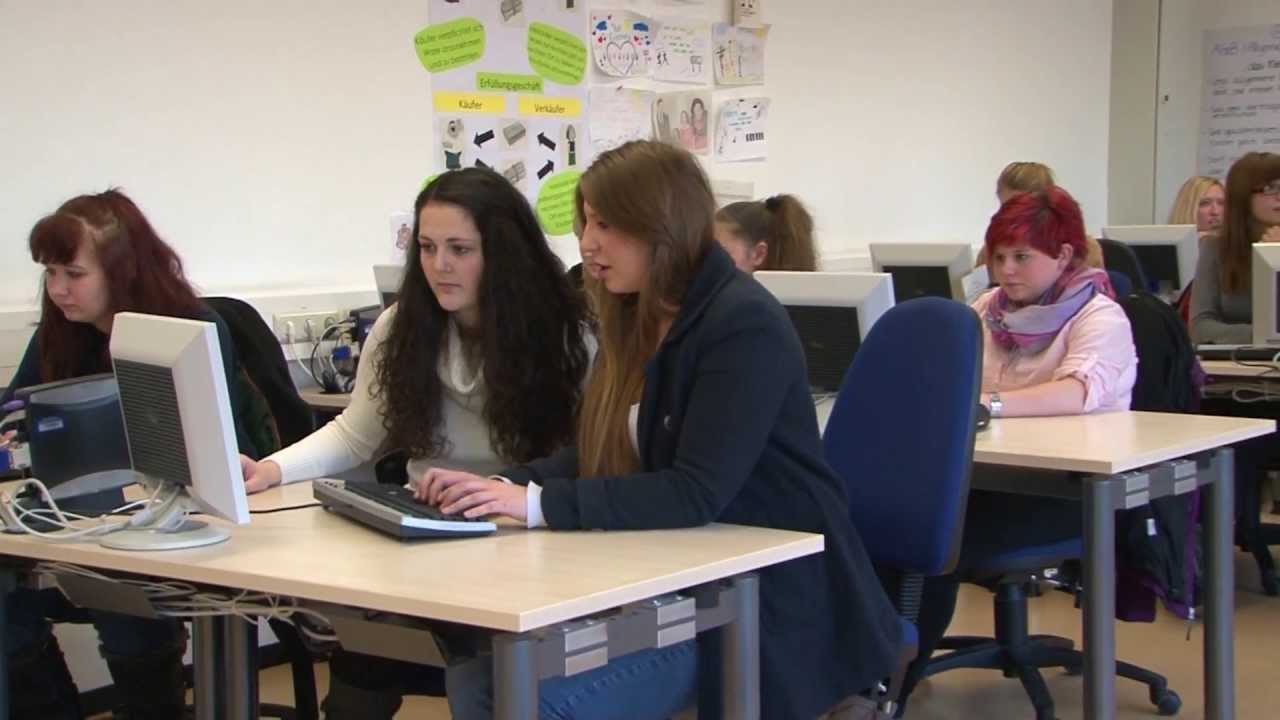 Zweij&auml;hrige H&ouml;here Berufsfachschule