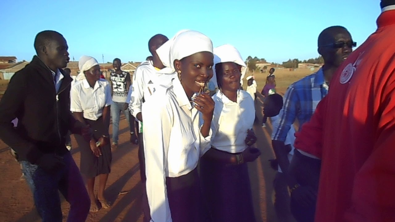 2015 Eldoret Kenya  loor de jieng