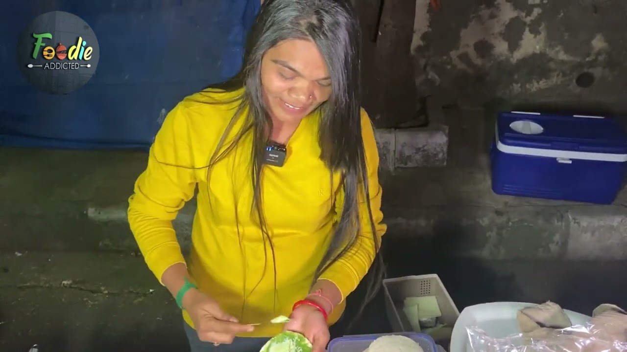 Surat ka Famous Ulta Vadapav at Piplod