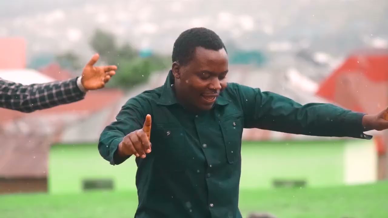 Ni kweli tuneuona mkono wake ukitugusa