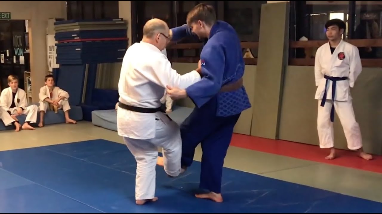 YOKO GAKE circling attack; SIDE HOOK SACRIFICE judo throw