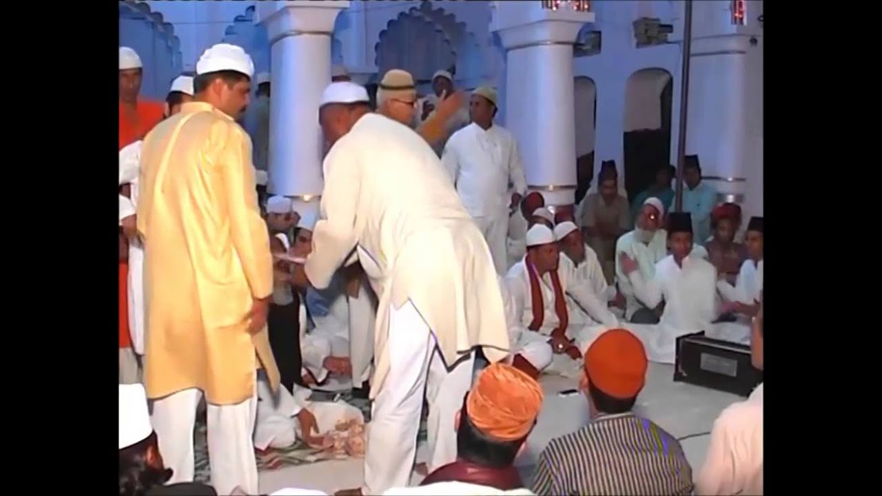 Har Lahza Ba Shakl Aan Bute Ayyaar Baramad (2014)