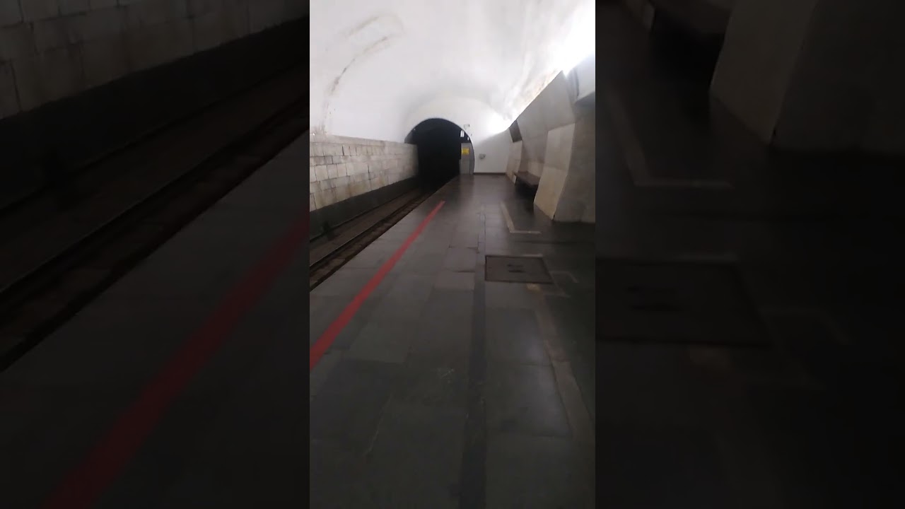 81-717m юком прибывает на станции еритасардакан