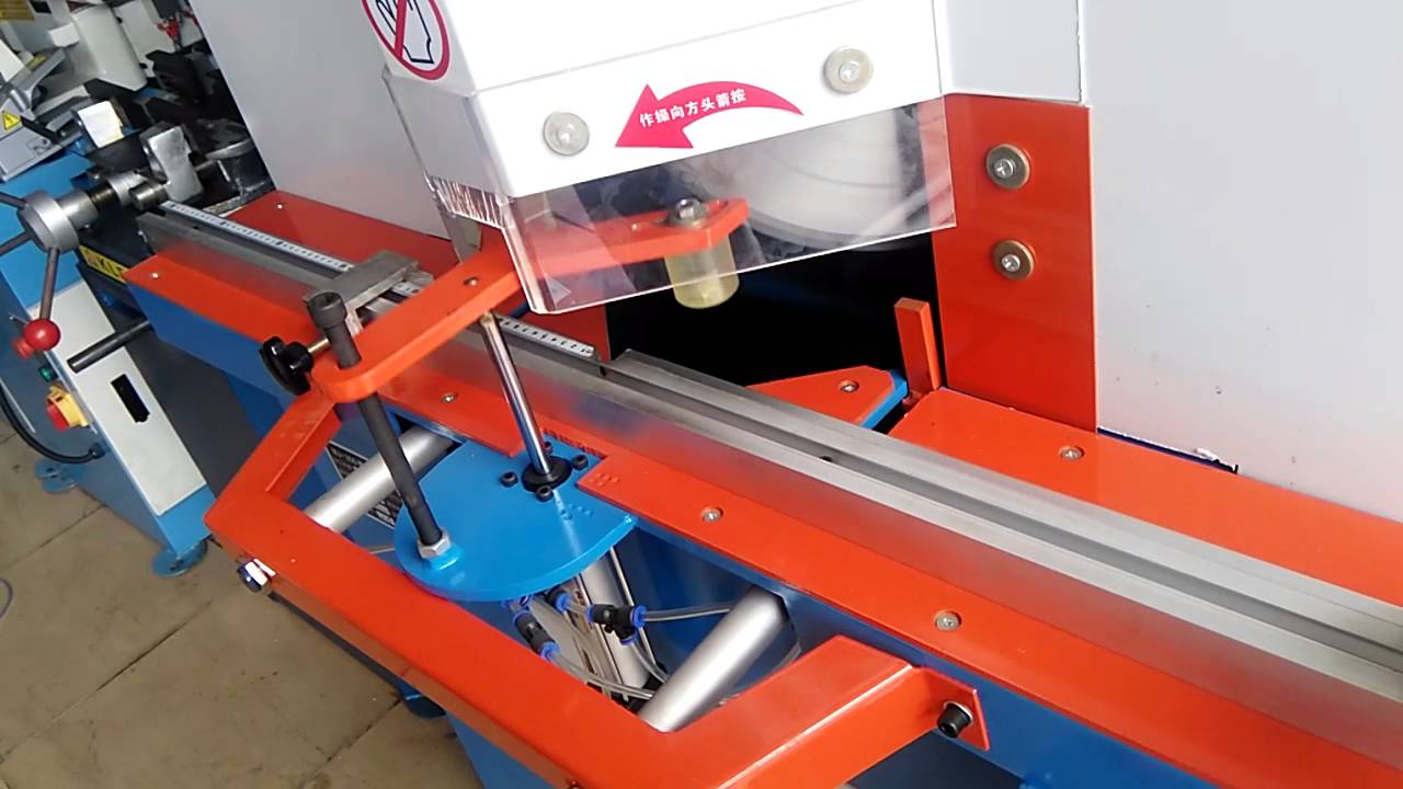 Double head aluminum profile cutting machine for 45 degree for aluminum window manufacturing