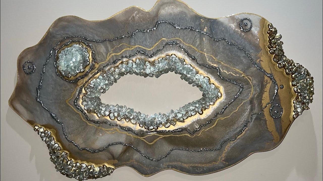 لوحة جيود ( لؤلؤي- رمادي- أسود- ذهبي )-Geode plate
