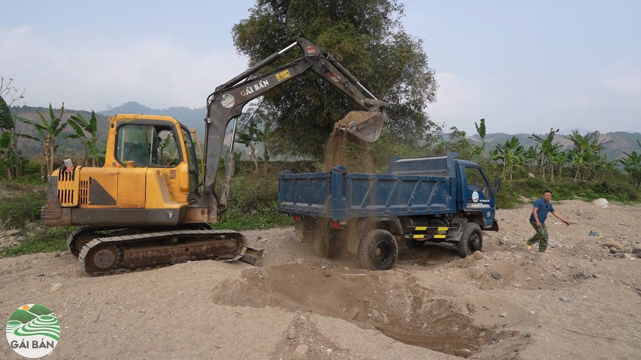 Cầu Nà Hát ( T 45 ) | Bản Nà Hát nghỉ làm cầu để cấy lúa đầu năm - A Tuyến A Thành đi chở cát suối