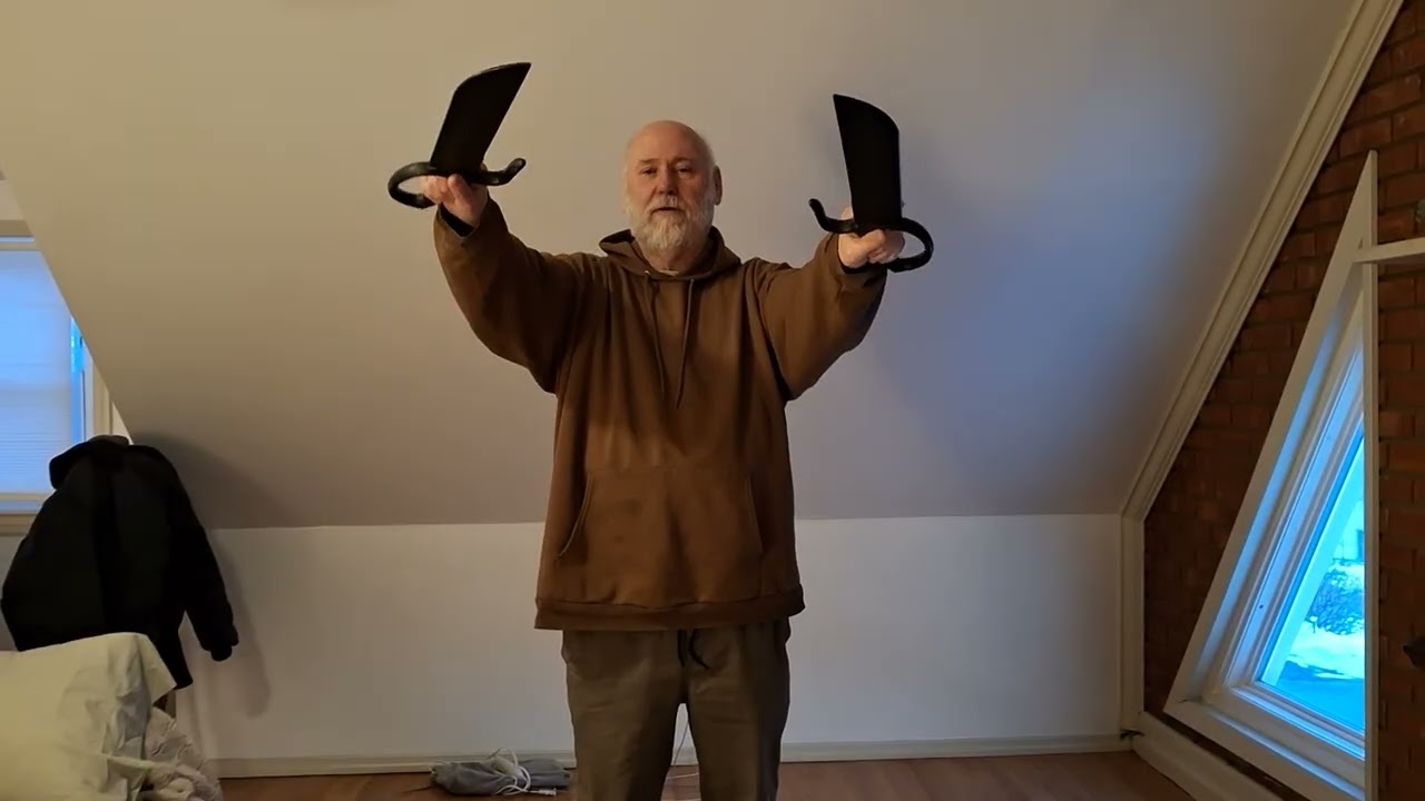 PRACTICING THE 8 SLASH KNIVES
