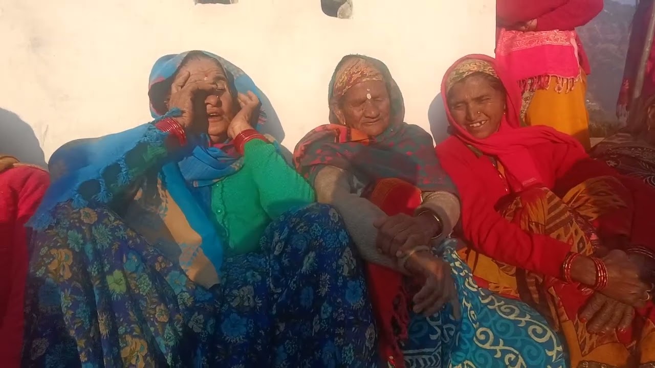 झुमैला खुदेड़ गीत पुराने समय में जब मायके की याद आई थी इस प्रकार अपनी यादों का समां बांधा जाता था