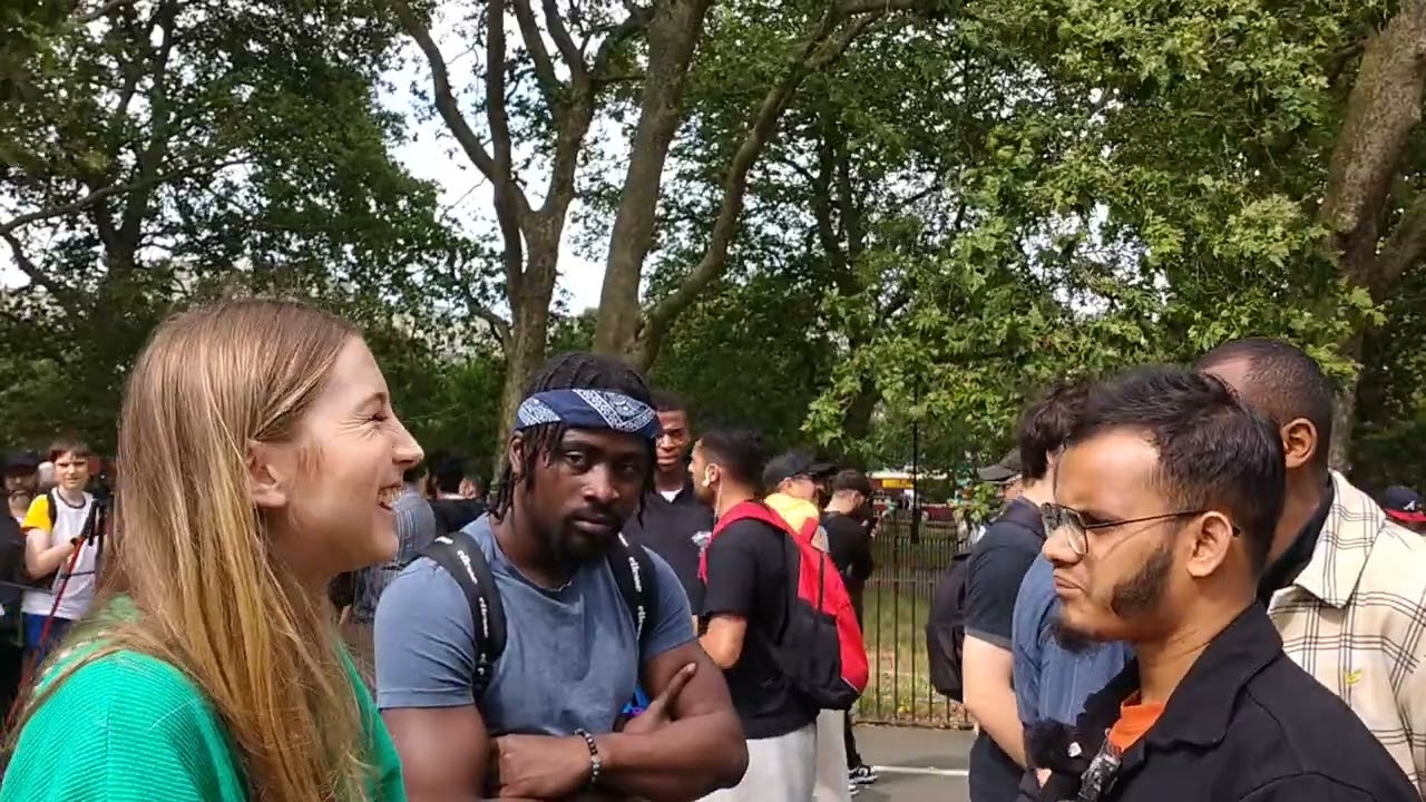 She Is Back After Doing Research On Islam! Nazmul And Visitor Speakers Corner Sam Dawah