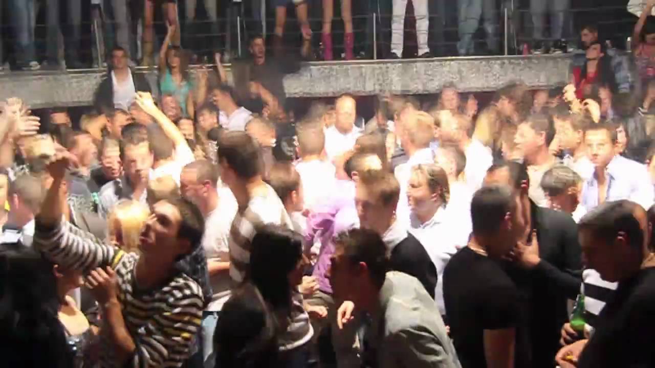 Partydul KissFM editia 98 in Club Skye Iasi