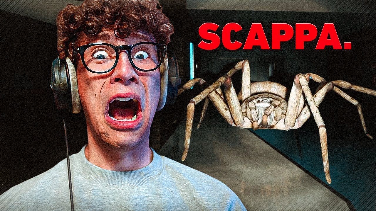 A HORROR WHERE A SPIDER HUNTS YOU THE WHOLE TIME💀| Huntsman