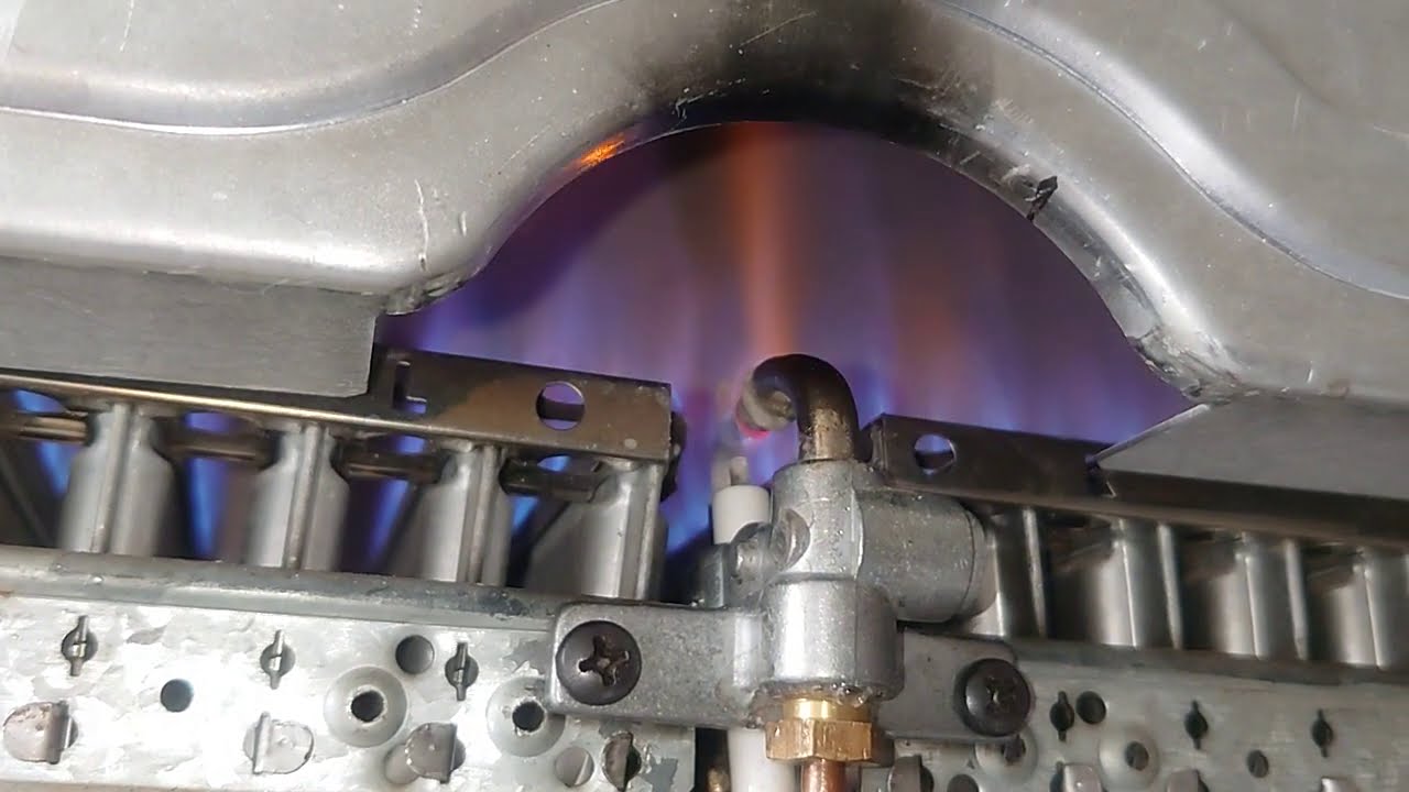 Caldera Junkers no se queda la llama pequeña al intentar encender WORCESTER BOSCH BOILER SERVICE