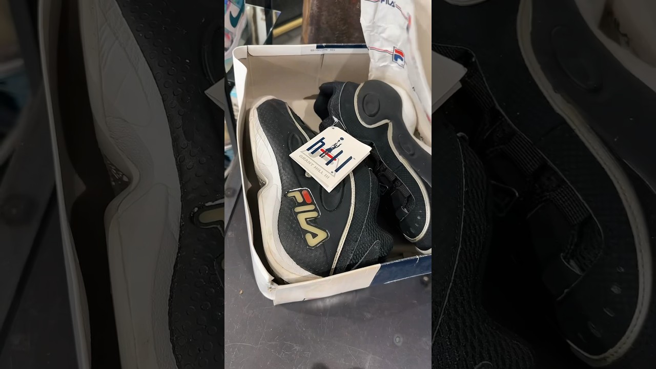 la PAIRE de 2PAC en 1997 ! 😱😱😱 #larrydeadstock #sneakers #sneakeraddict