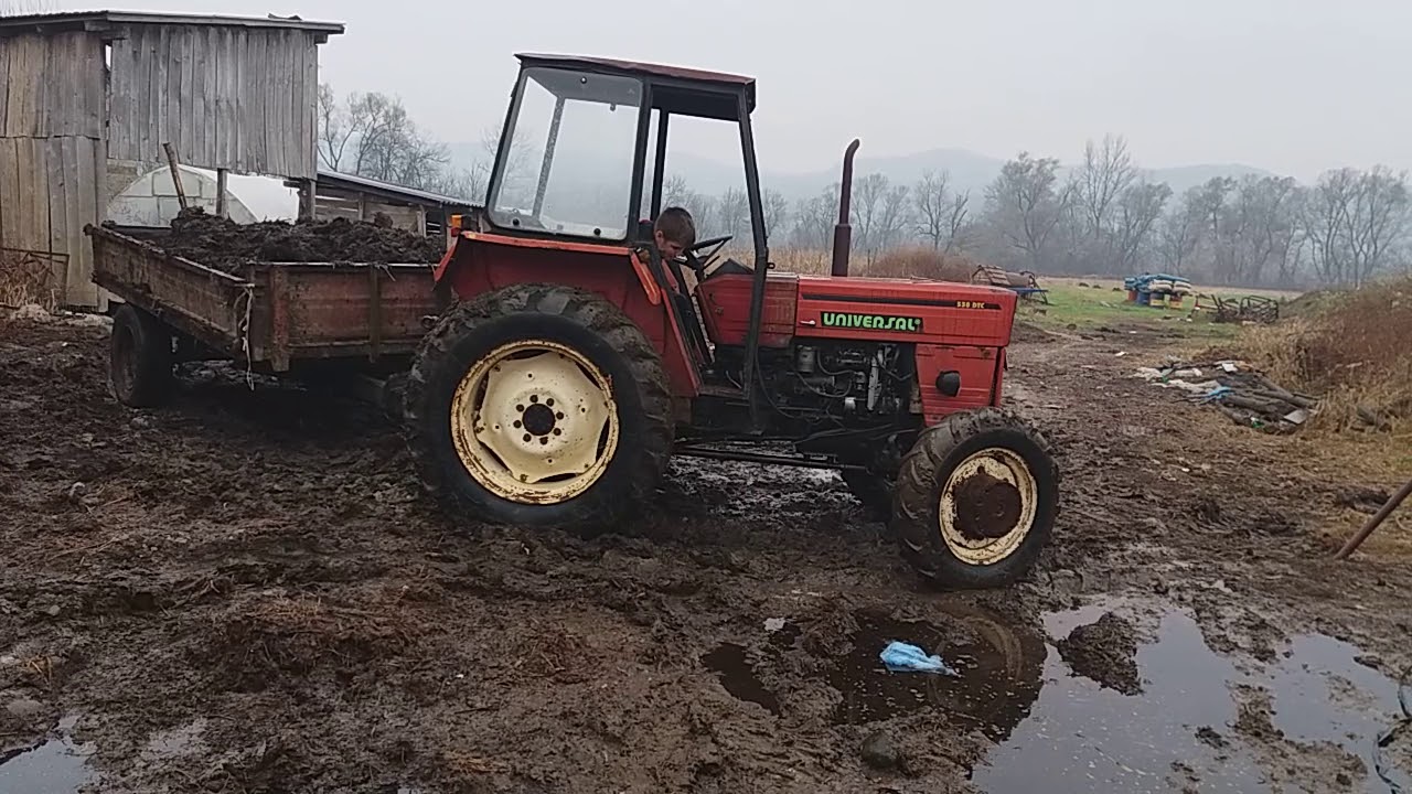 Universal 530 u blatu/in mud
