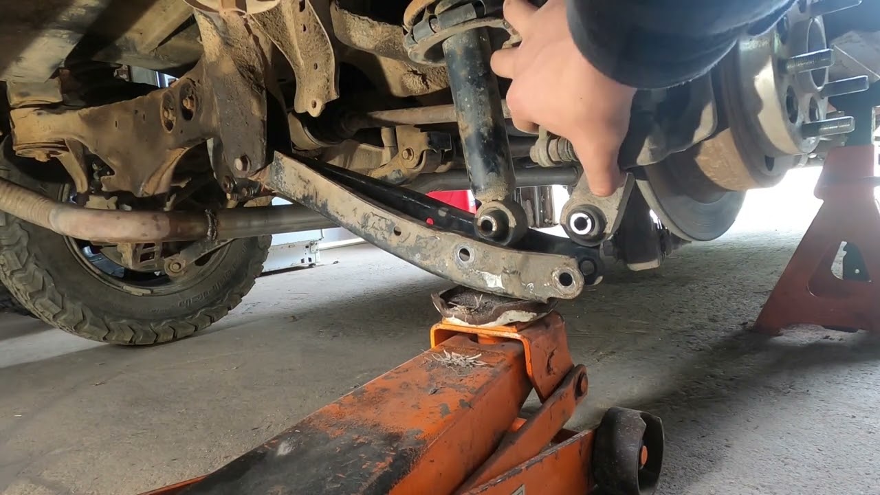 Subaru Impreza rear lower control arm replacement