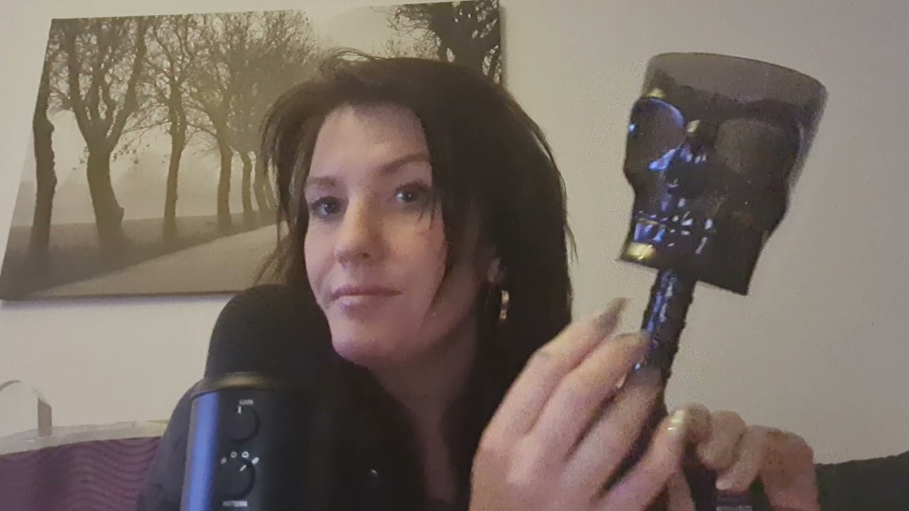 ASMR 🎃 Tapar på halloweensaker🎃