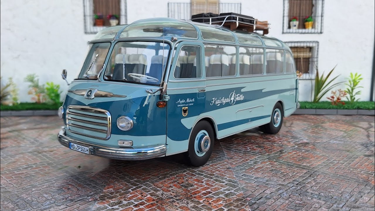 Autobús Setra S6 a escala 1:18 del fabricante Schuco del año 1962