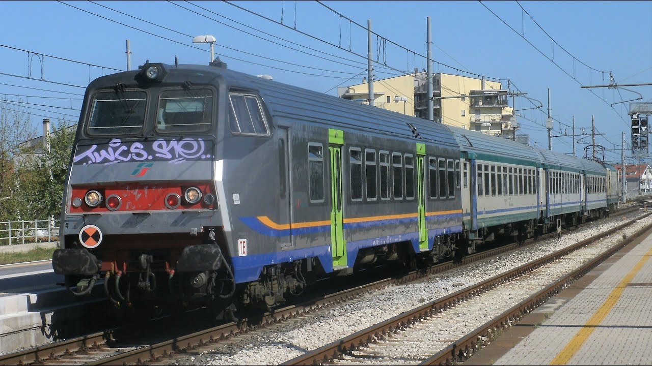 Arrivi e partenze Treni Regionali alla stazione di Montesilvano [ME,E464,Jazz] - Montesilvano