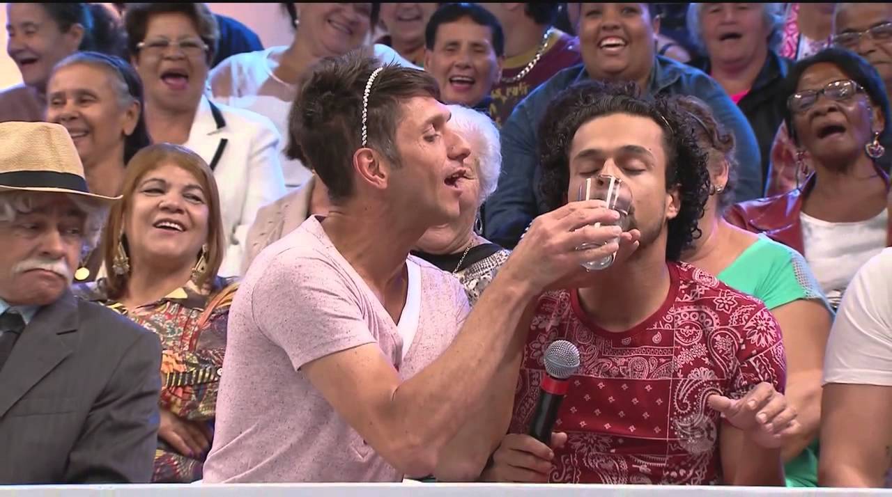 Falta as Horas - A Pra&ccedil;a &Eacute; Nossa - 16/04/2015 - (HDTV)