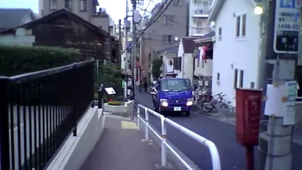 Mamoru Nakajyo -  more less industry walk around the world without music 2