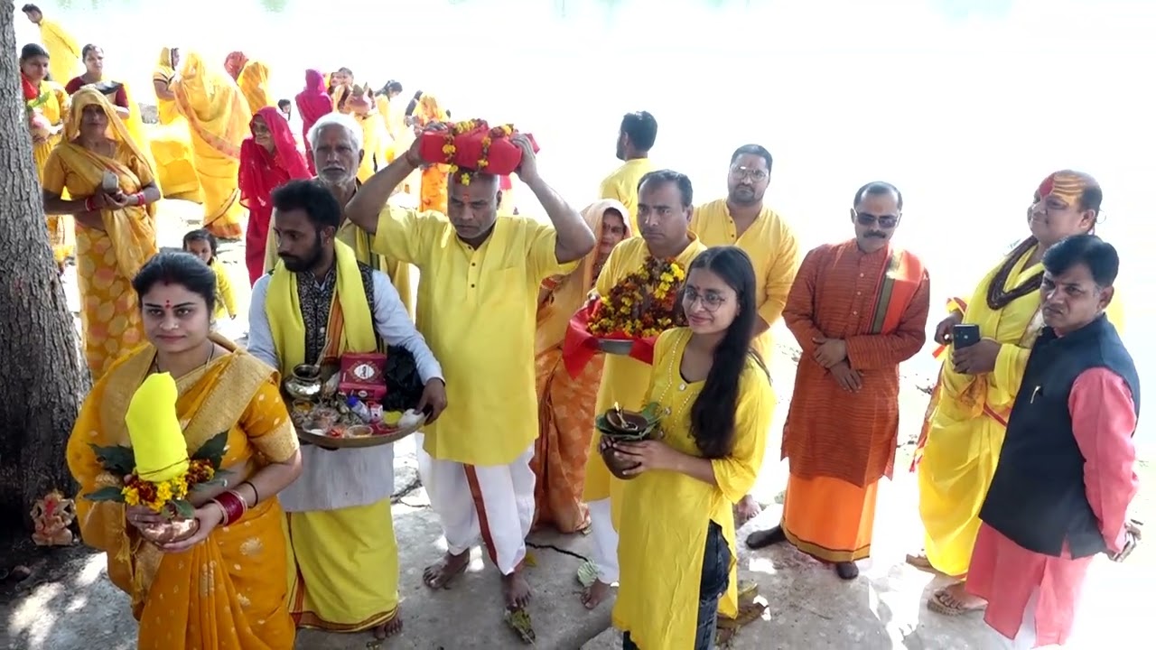कलश यात्रा श्री वाल्मीकीय रामायण कथा हरिहर नगर (तालाब मंदिर के पास), बोदाबाग, रीवा (म.प्र.)