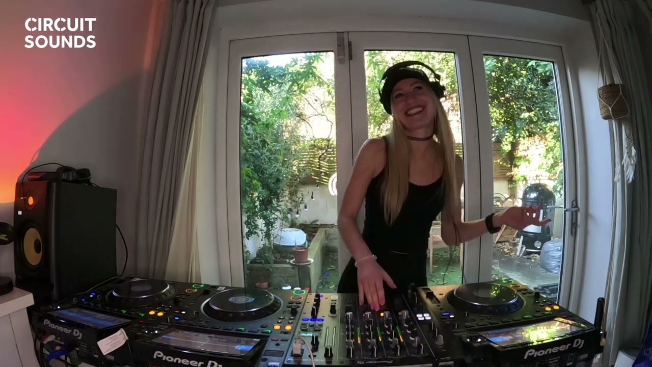 Circuit Sounds Guest Mix 19 - Natty Lou