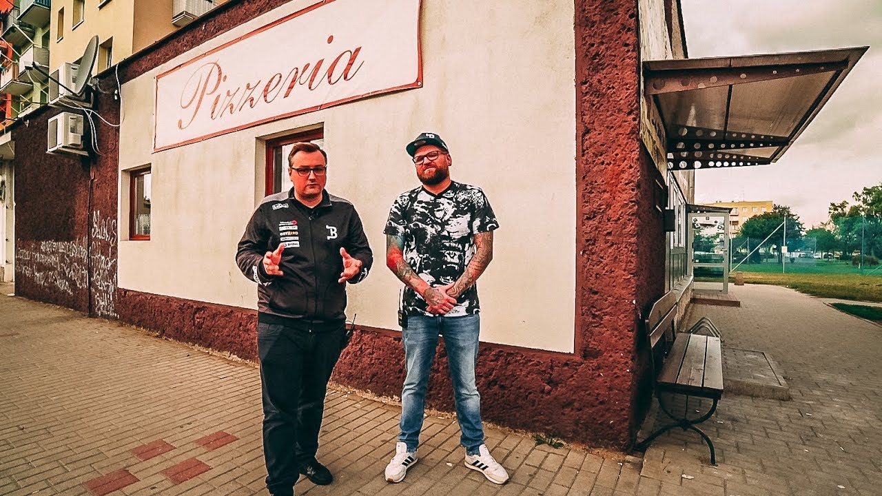 JAK WYGLĄDA PRACA W PIZZERII ?! - Bez Kanału