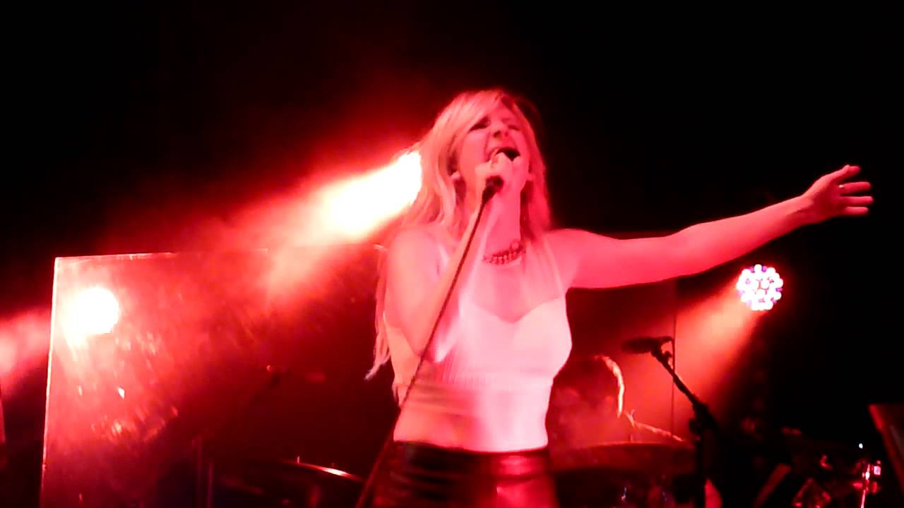 Ellie Goulding - Figure 8 live at Gasometer, Vienna (Austria) - 25 April 2013