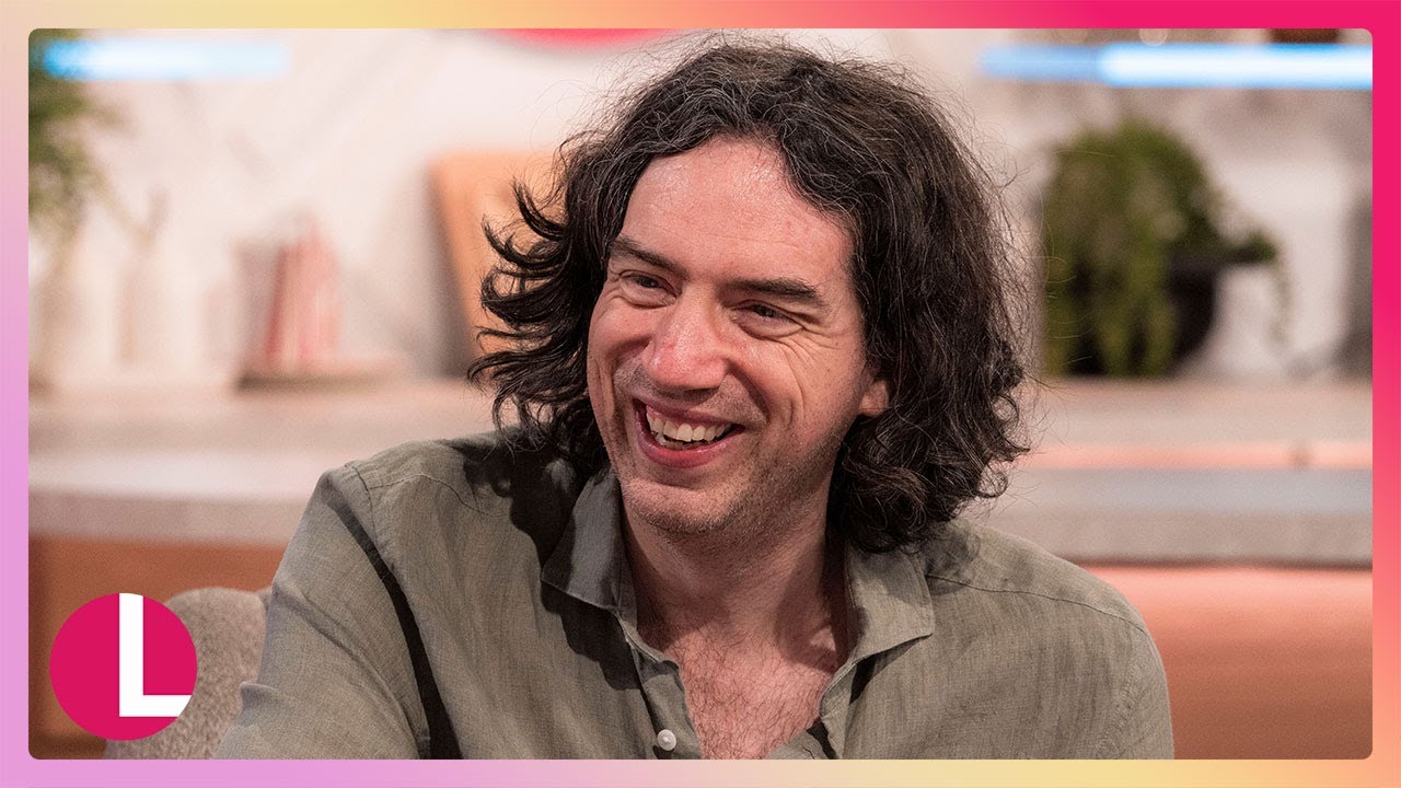 Snow Patrol's Gary Lightbody on His Father’s Legacy and Glastonbury | Lorraine