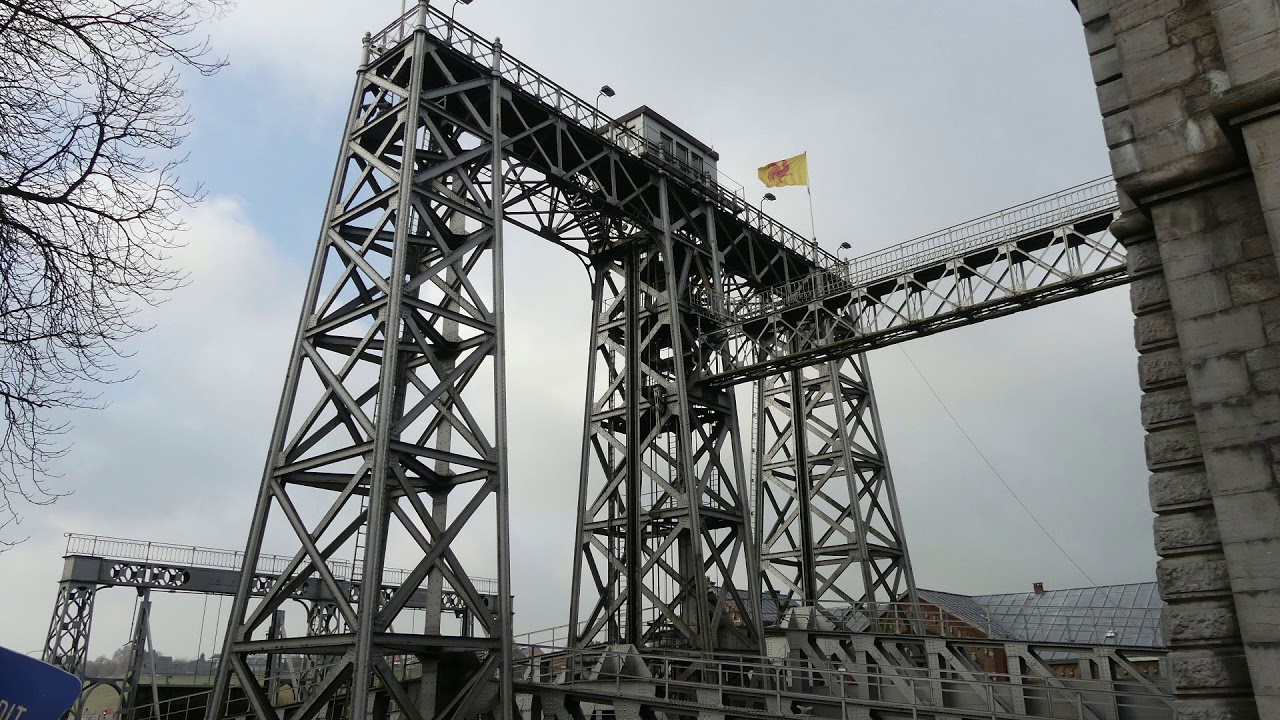 Van Antwerpen naar Contrisson om de rollen af te leveren