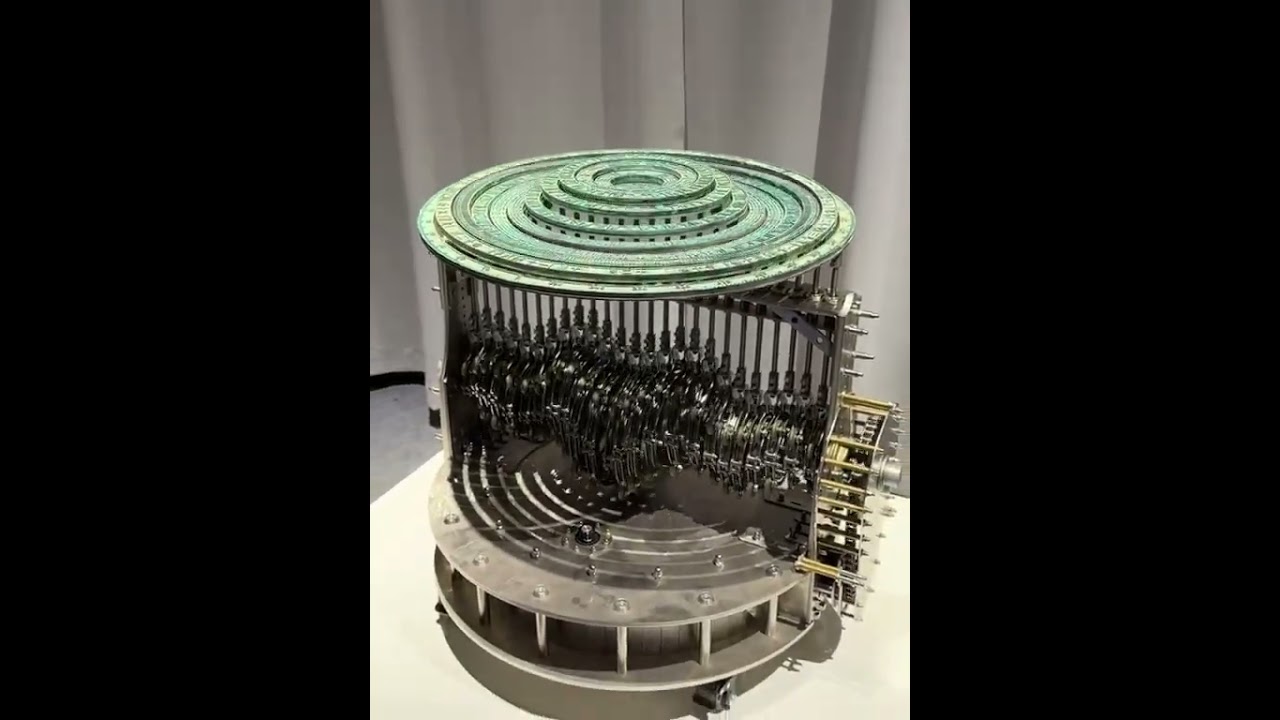 Mechanics and art creates an astonishing visual spectacle!