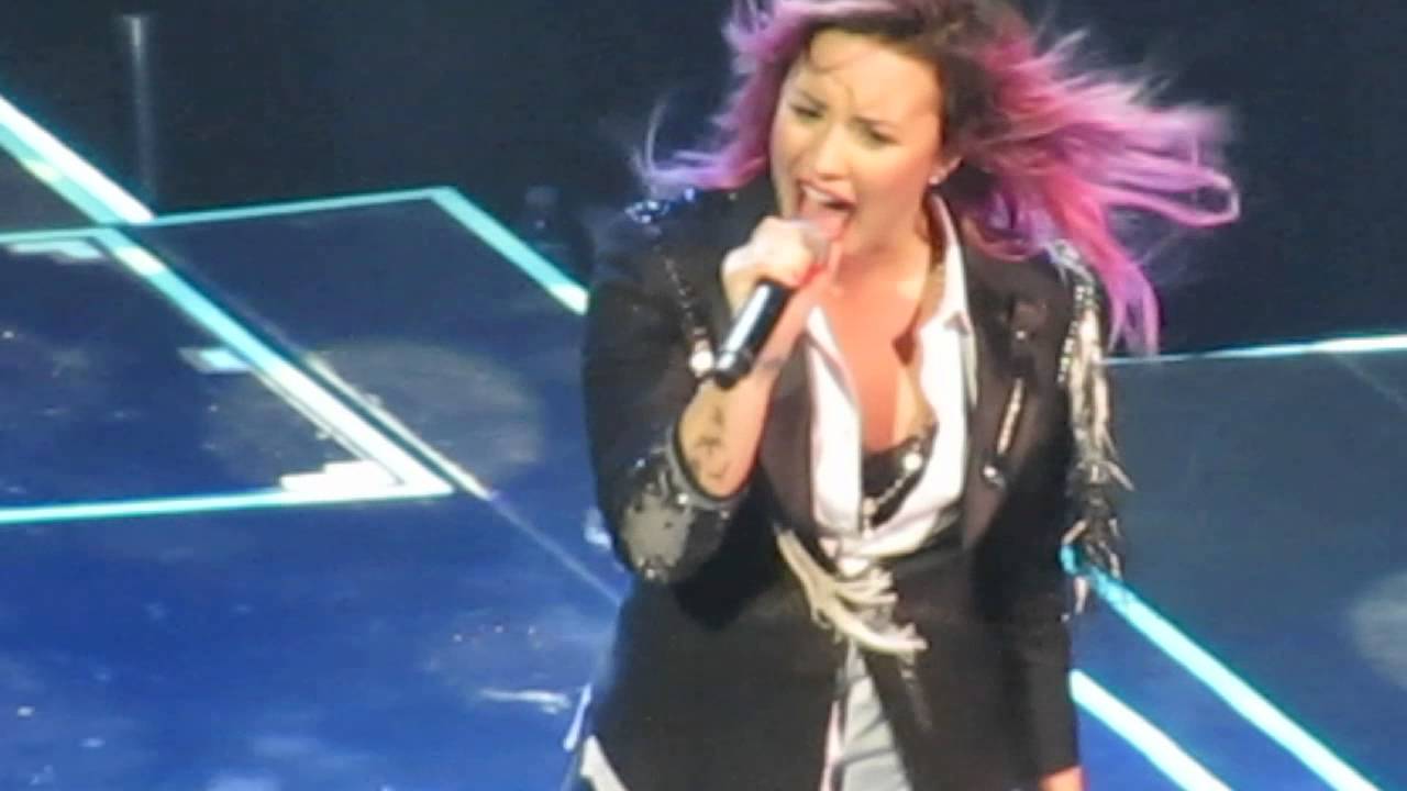 Let it Go- Demi Lovato HD