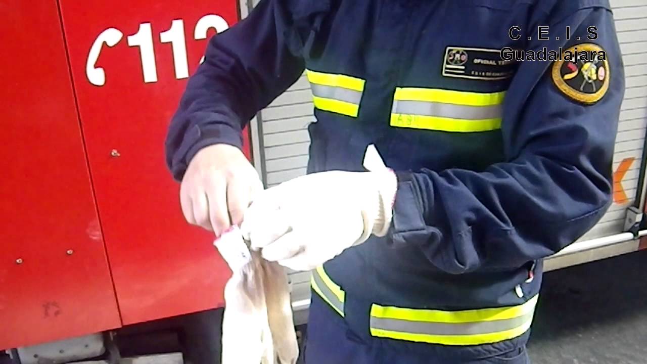 Uso de Guantes Dielectricos