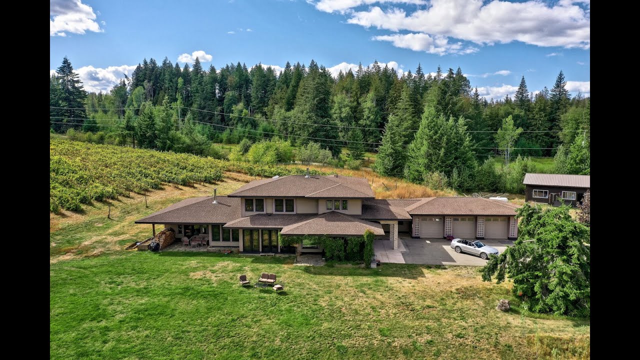 Breathtaking Views, Sorrento, BC - Sotheby's International Realty Canada