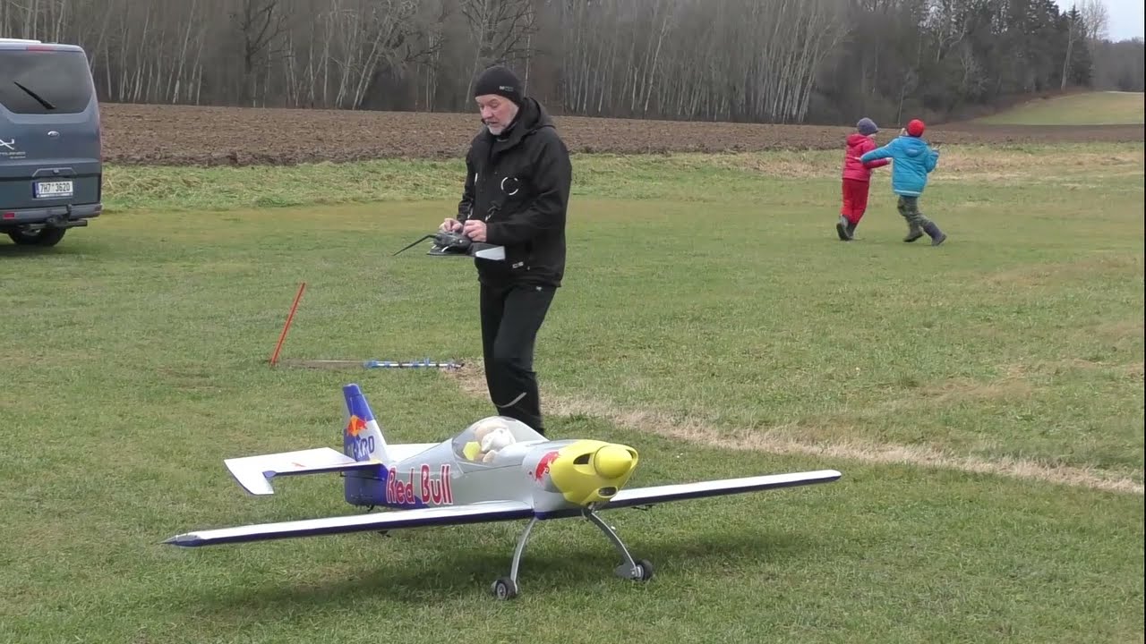 stavba a zálet RC modelu Zlín 50LX