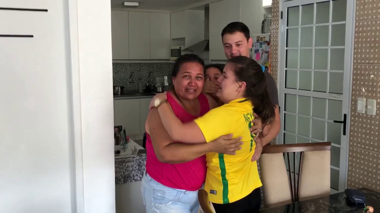 SUPRESA PARA FAM&Iacute;LIA E AMIGOS- BRASIL