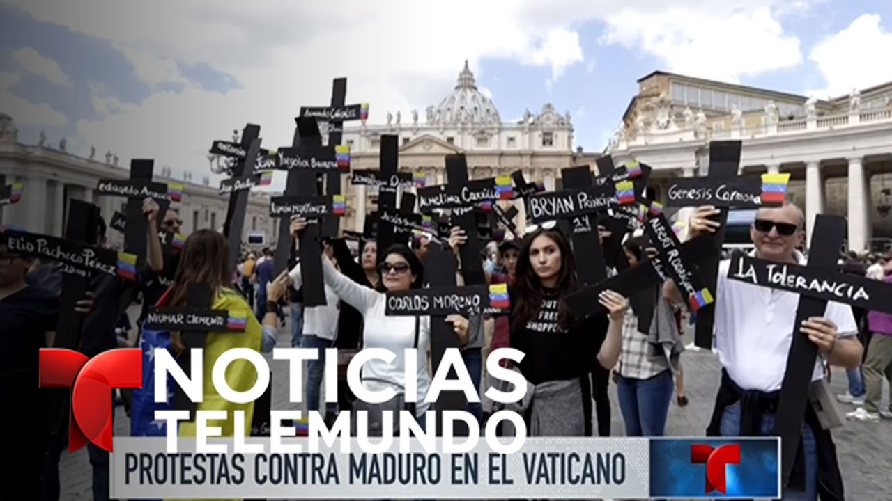 Decenas protestan contra Maduro en el Vaticano | Noticiero | Noticias Telemundo