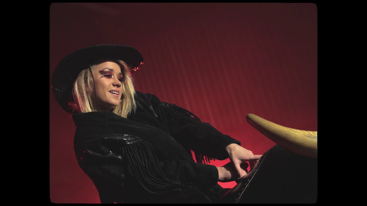 Aija Andrejeva - BUNGĀDIŅAS