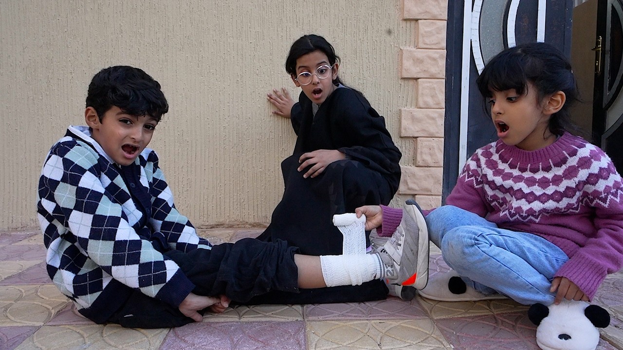 سارة تساعد عبودي شوفوا كيف !!