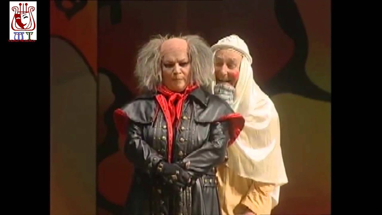 Kimyagər  Musiqili Komediya Teatrının tamaşası.