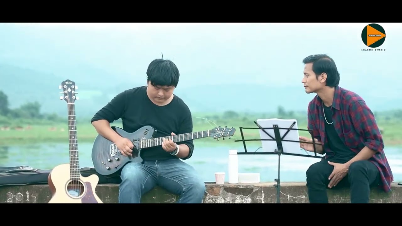 ခြားနားတဲ့ရင်ခွင် ( Karaoke ) ရေး. Minram Dakhum / ဆို. အငယ်လေး