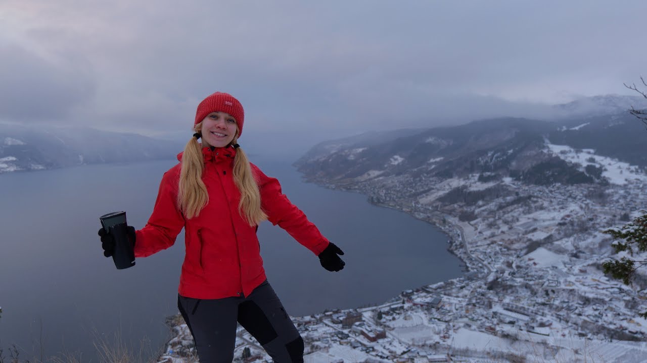 Feeling Better and Back Outside Again | A Peaceful Winter Hike in Norway