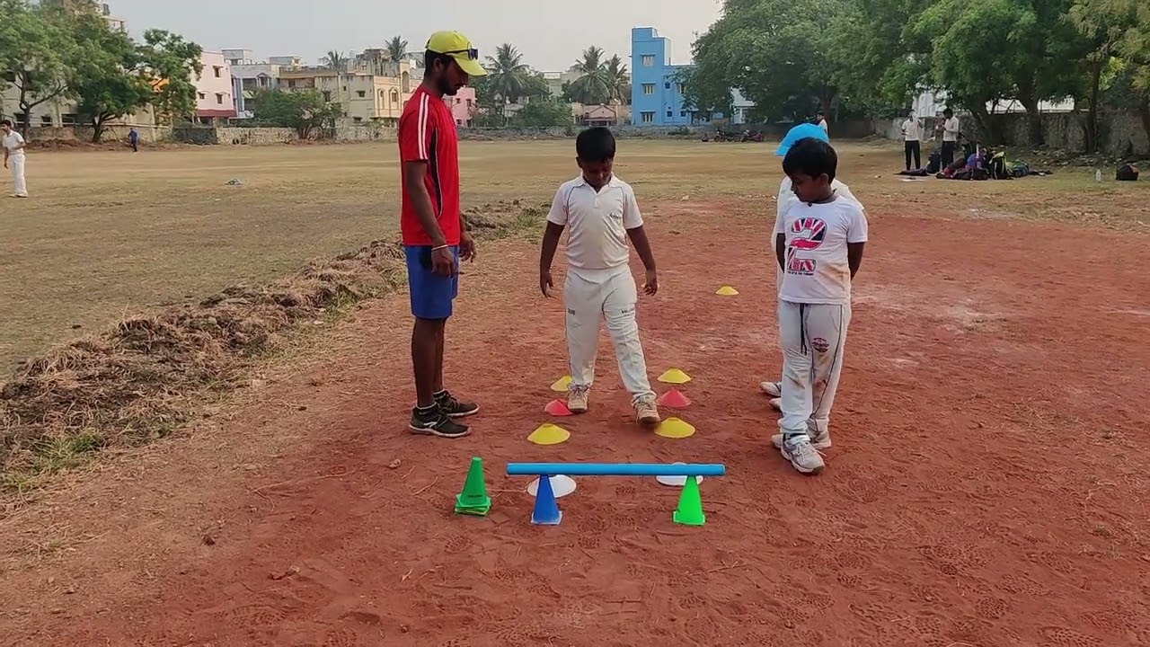 Square Drive Cricket Academy |Bowling Basics| Drill to avoid Double Hop in Bowling | Tamil