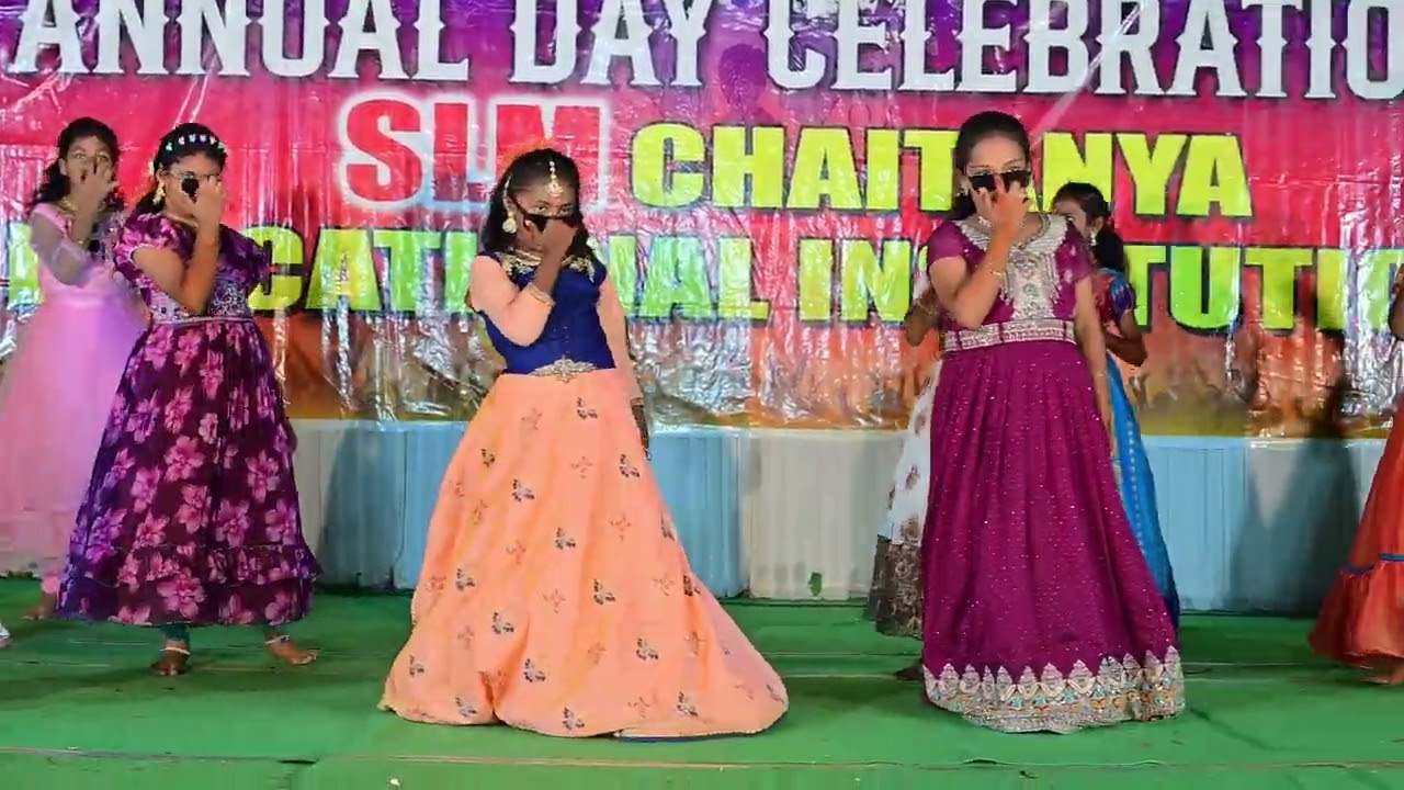 Visually stunning performance by our 5th class girls @slmchaitanya6463 @AnnualDay2026