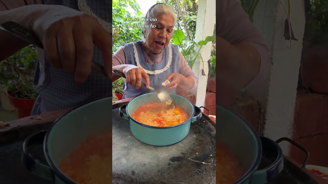 As&iacute; Nos Daba de Comer Mi Mam&aacute; Arroz con Huevo #shorts #comidamexicana #recetas