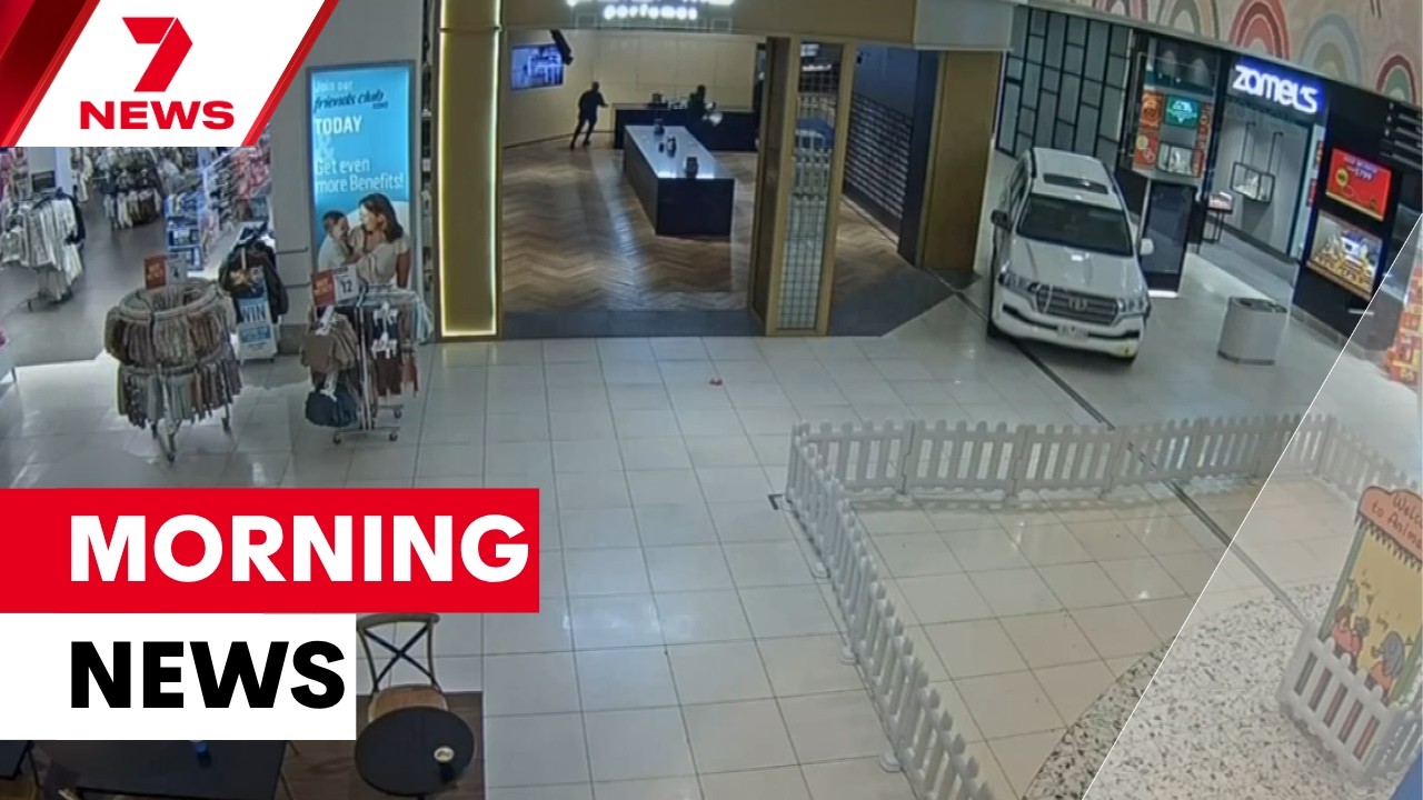 Охота на поджигателя в Мельбурне и погром в торговом центре, враждующие страны обмениваются новым...