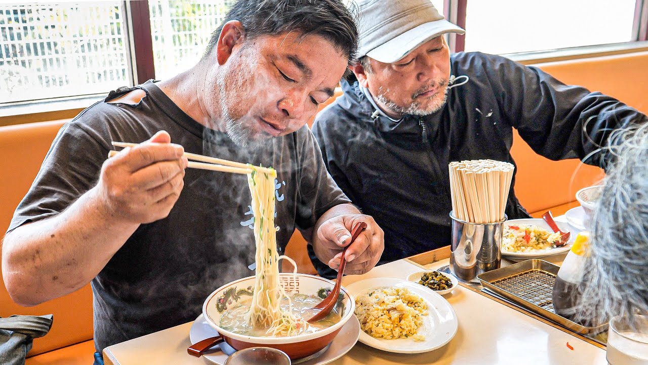【兵庫県 加東市】ラーメン１杯５５０円。地域では間違いなく最安値のコスパ最強ラーメン屋に殺到する爆食いアニキ達丨Egg Fried Rice - Wok Skills In Japan
