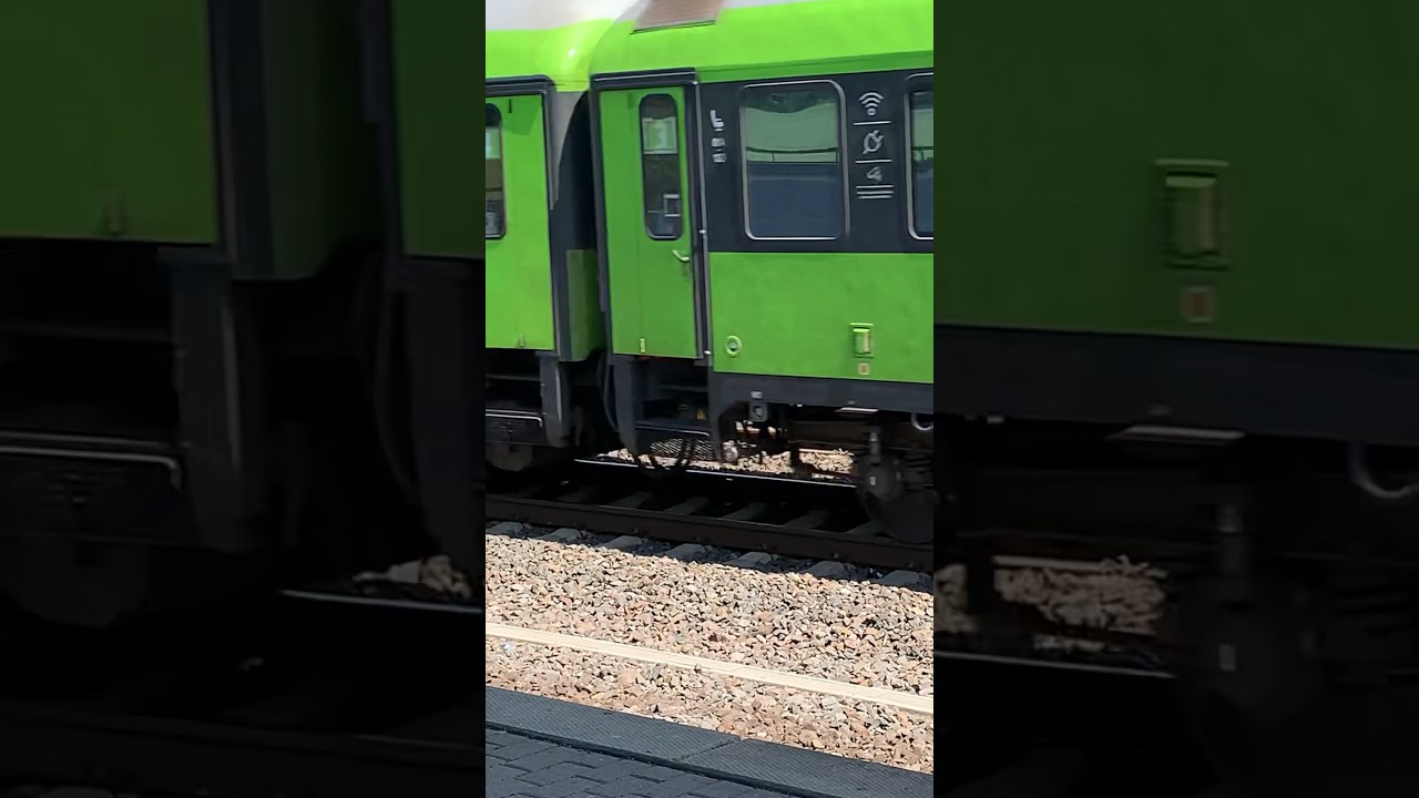 FLIXTRAIN f&auml;rht vorbei #k&ouml;ln #gulesialt #tarus #br182 #flixtrain #intercity #fernzug